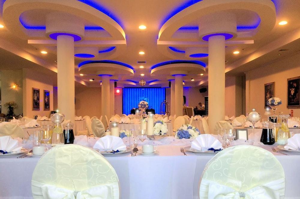 Hotel Business Faltom Gdynia ルミア エクステリア 写真