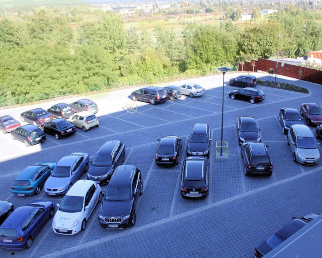 Hotel Business Faltom Gdynia ルミア エクステリア 写真