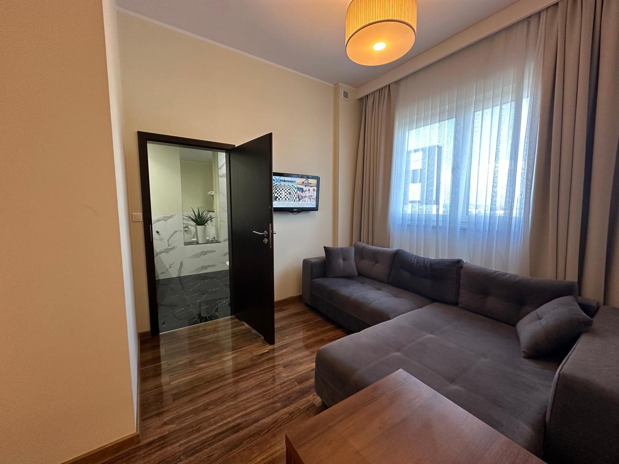 Hotel Business Faltom Gdynia ルミア エクステリア 写真